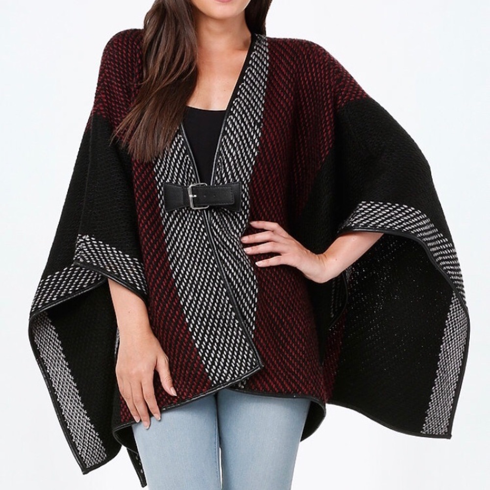 NEW Bebe Chic Knit Poncho